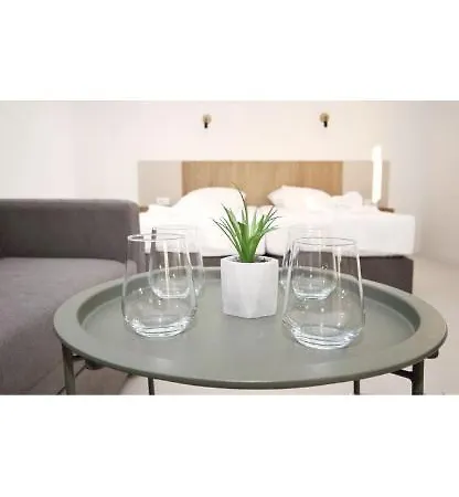 موتيل Nacional تريبينيي