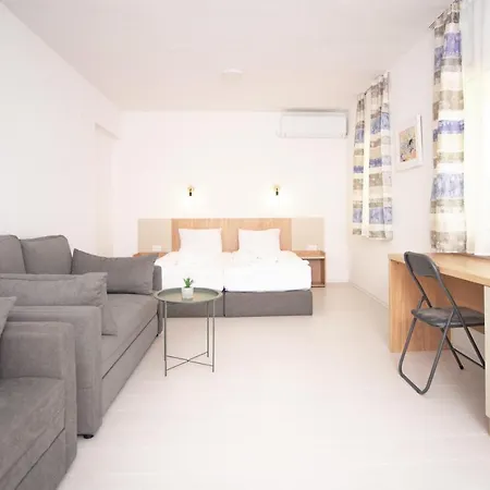 Nacional موتيل *